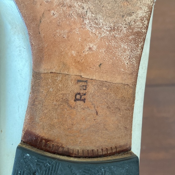 Ralph Lauren Ivory Leather loafers with logo button size 6 1/2 Women’s - Picture 7 of 10